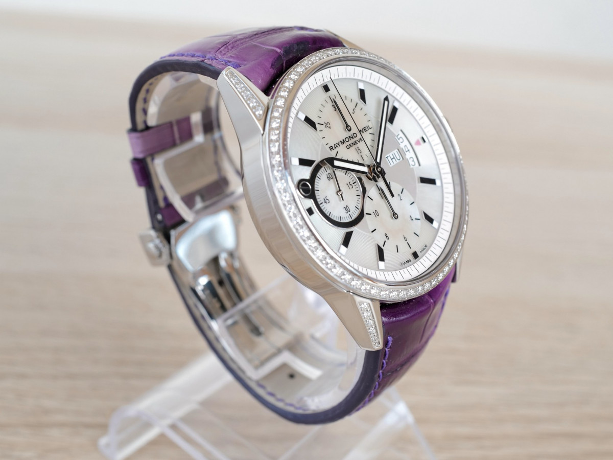 Швейцарские часы Raymond Weil Freelancer Automatic Chronograph Diamonds