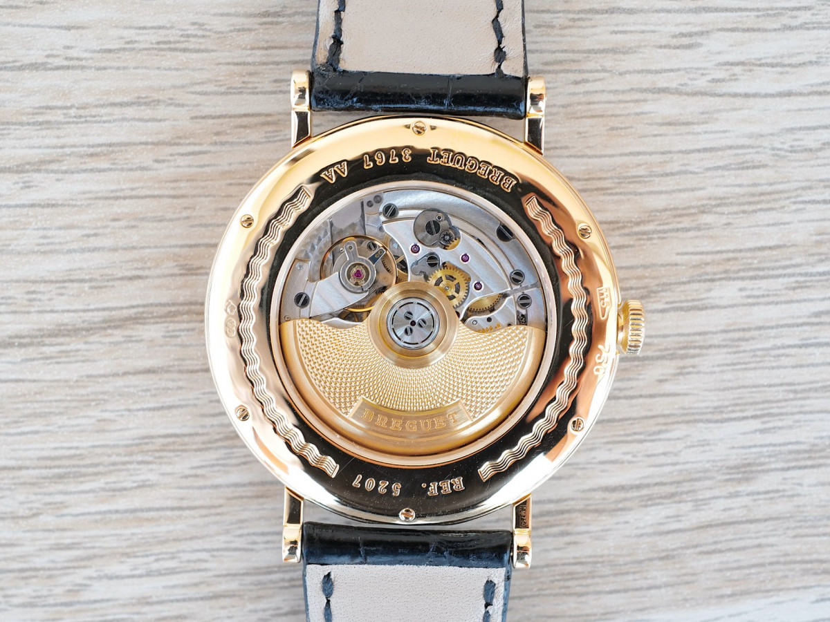 Швейцарський годинник Breguet Classique Retrograde Seconds Power Reserve 18K Yellow Gold