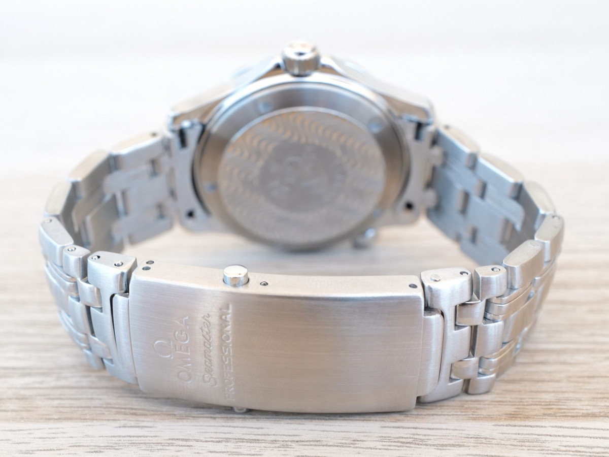 Швейцарський годинник Omega Seamaster Diver 300M Midsize Automatic