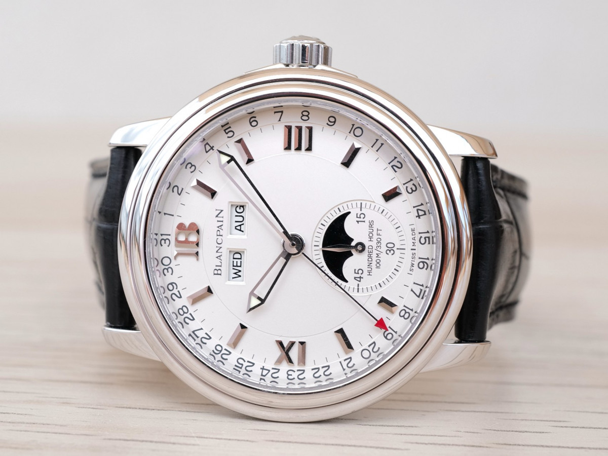 Швейцарський годинник Blancpain Complete Calendar Leman 18K White Gold