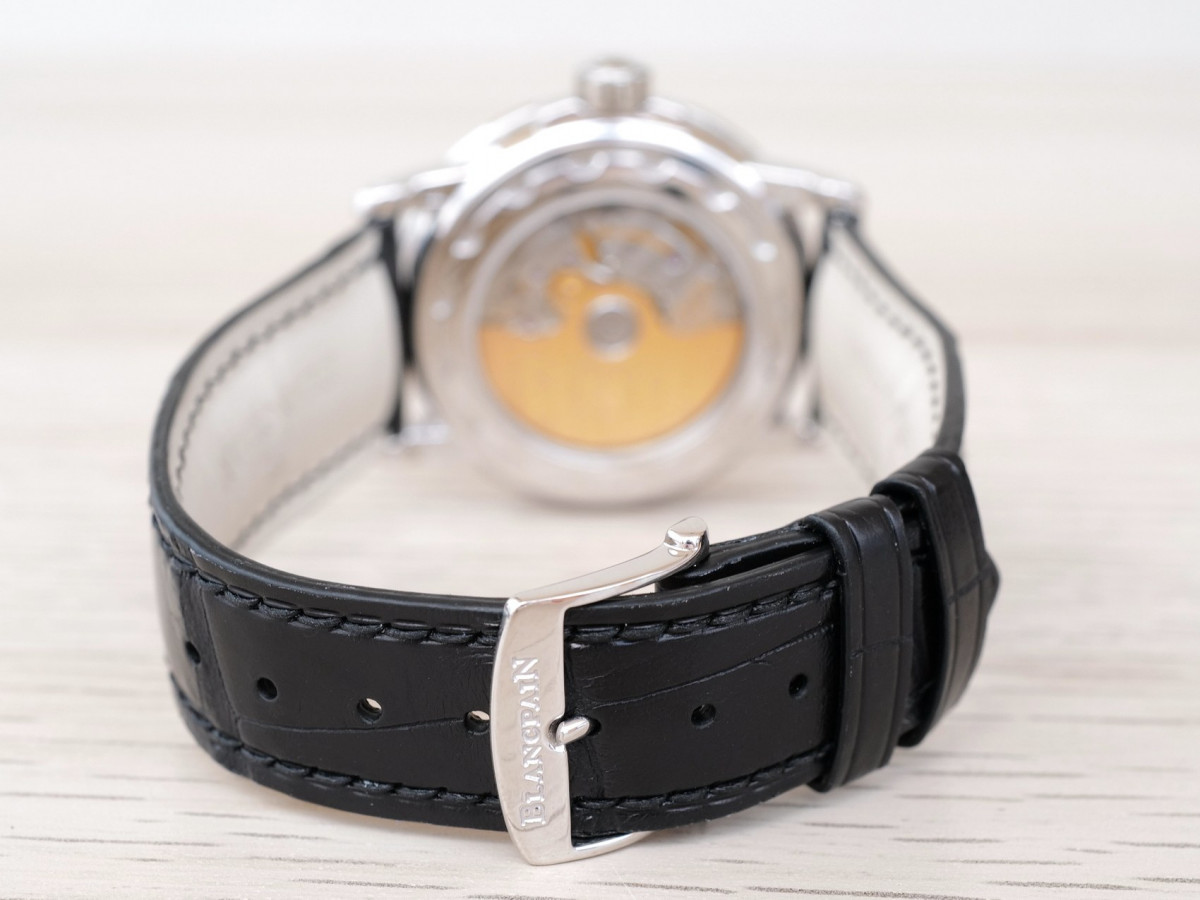 Швейцарський годинник Blancpain Complete Calendar Leman 18K White Gold