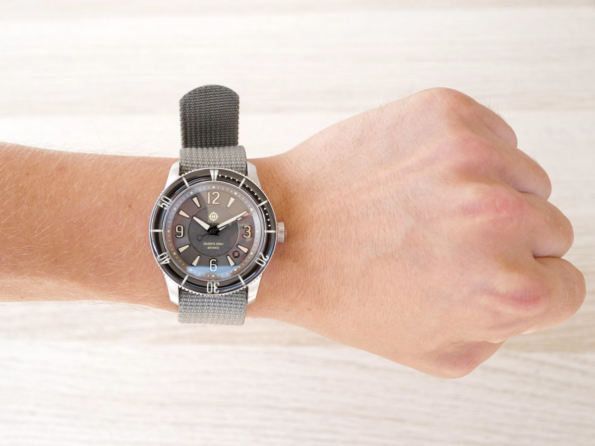 Швейцарские часы Helm Miyako