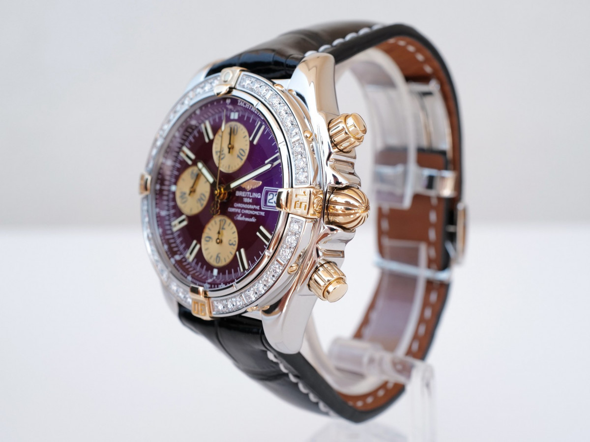 Швейцарские часы Breitling Chronomat Evolution Diamonds Burgundy Dial
