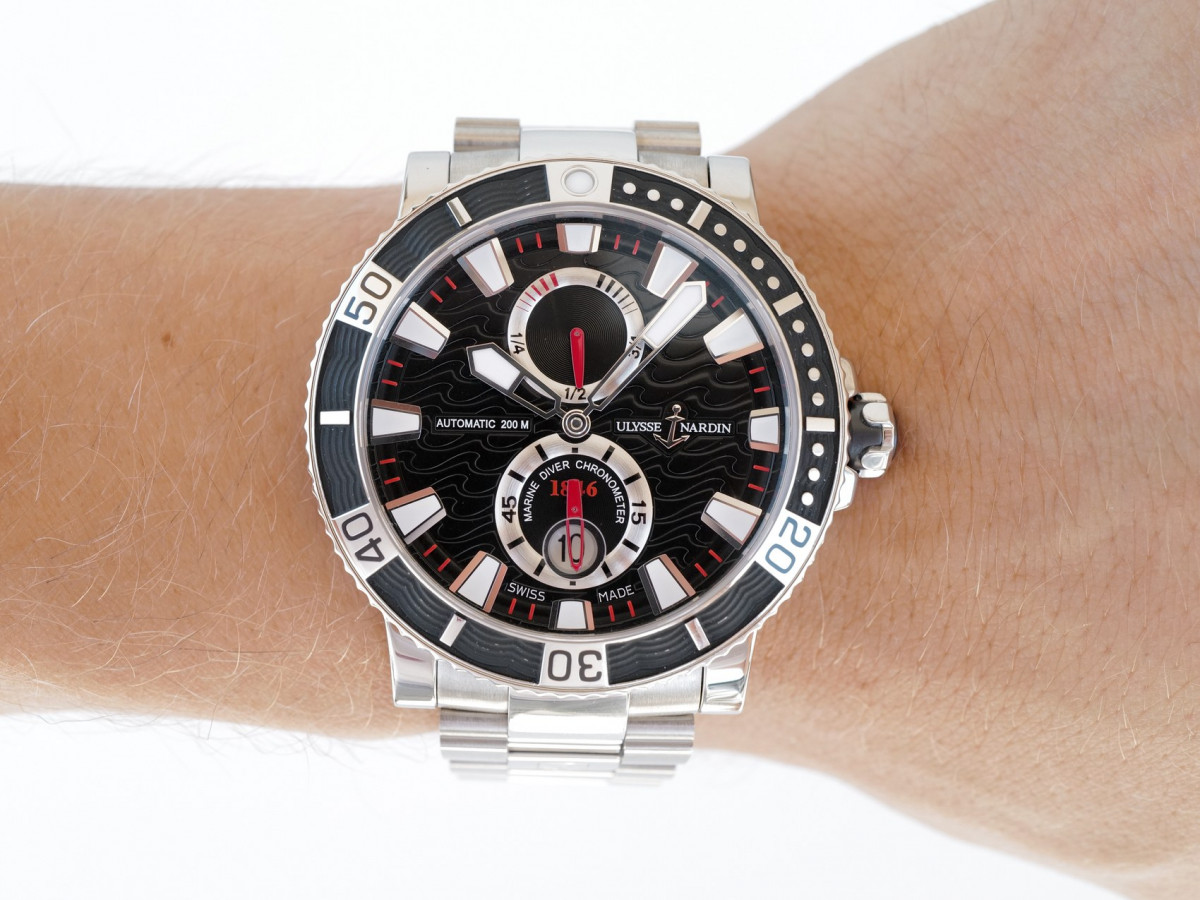 Swiss watch Ulysse Nardin Maxi Marine Diver Titanium Black Dial