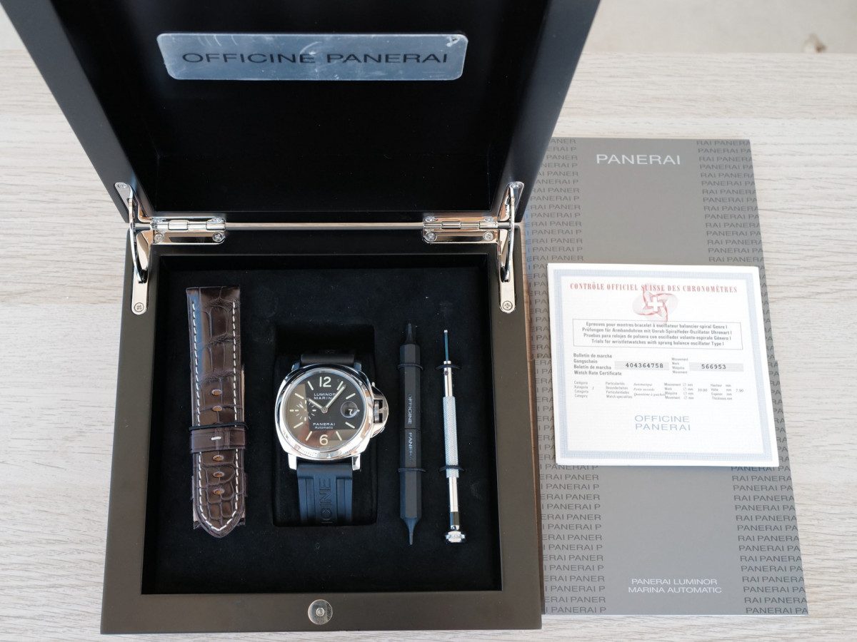 Швейцарские часы Panerai Luminor Marina Automatic 44