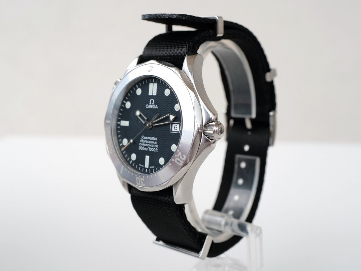 Швейцарские часы Omega Seamaster Professional 300M Automatic