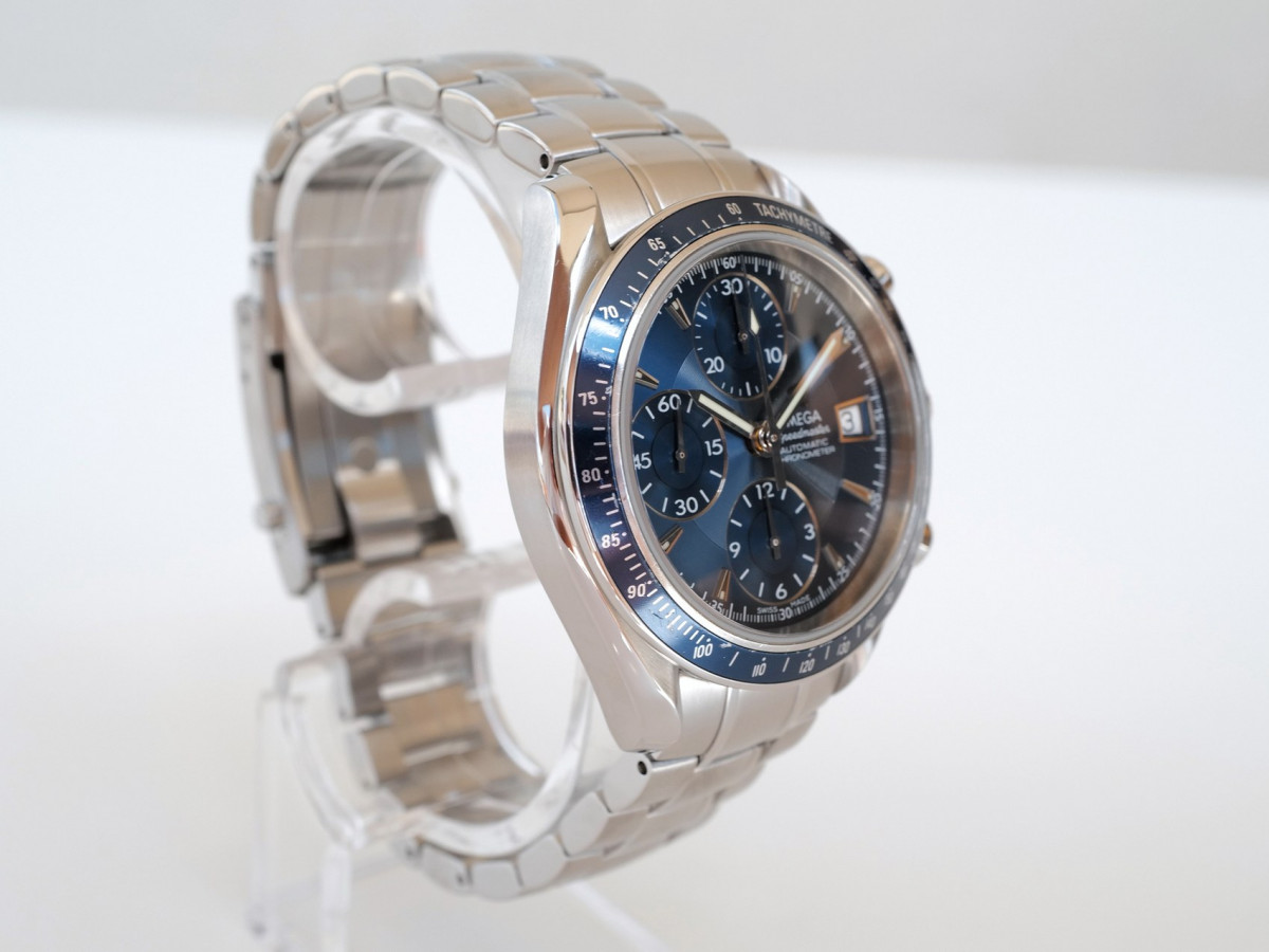 Швейцарские часы Omega Speedmaster Date Blue Dial