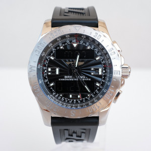 Швейцарський годинник Breitling Airwolf Quartz
