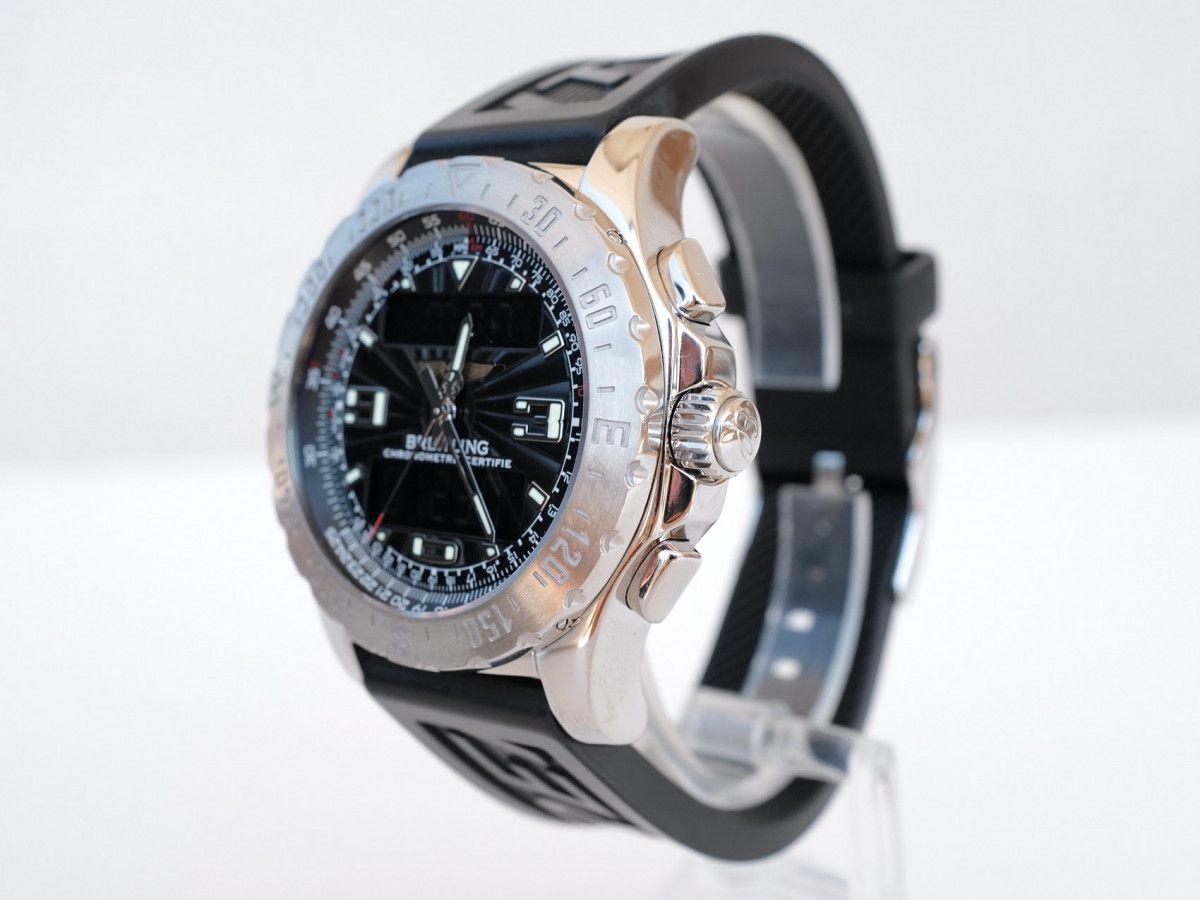 Швейцарський годинник Breitling Airwolf Quartz