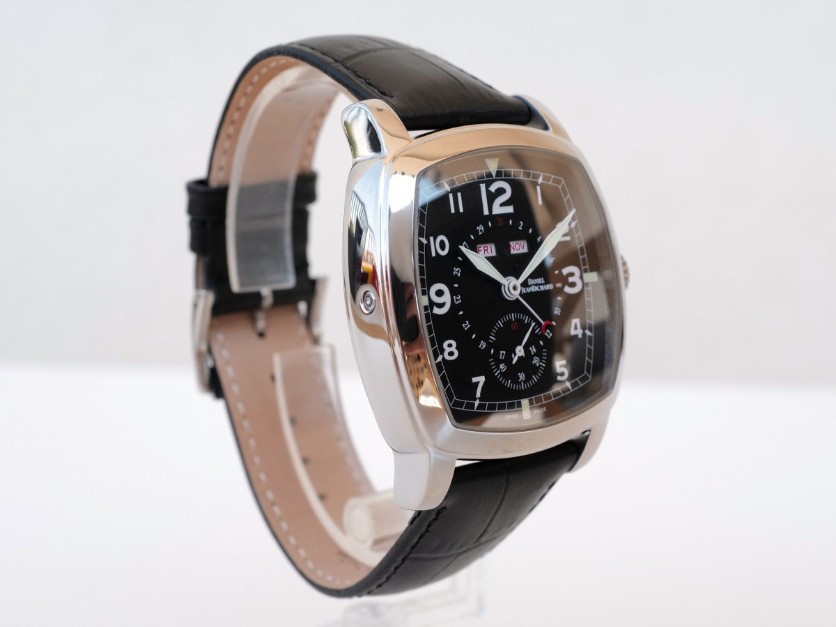 Швейцарские часы Daniel JeanRichard TV Screen Triple Calendar