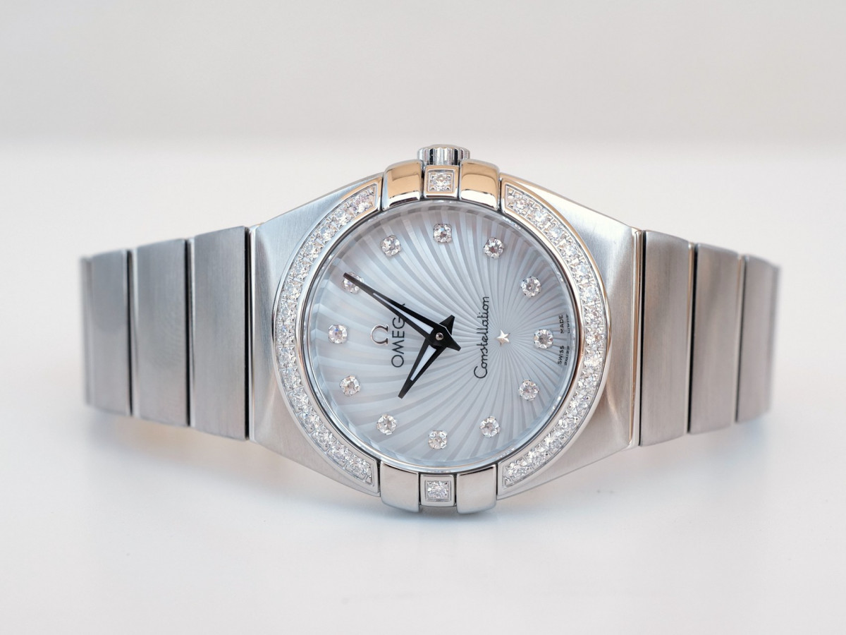 Швейцарський годинник Omega Constellation Quartz Diamonds