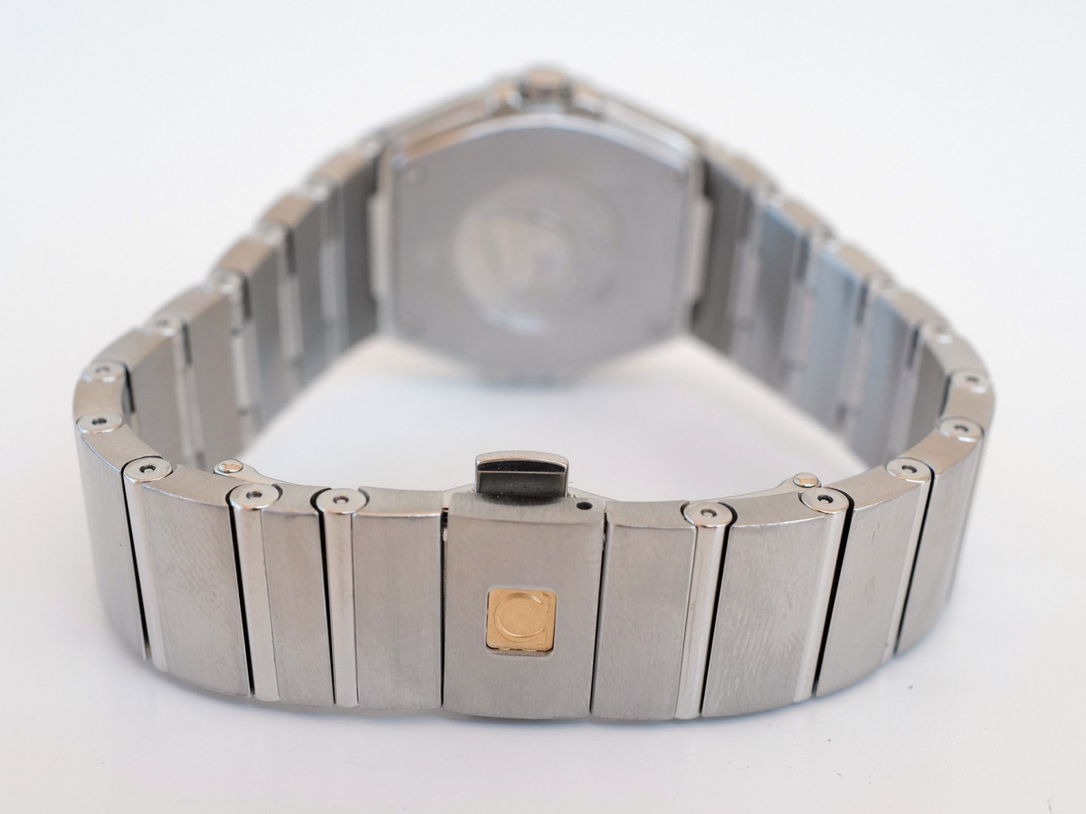 Швейцарський годинник Omega Constellation Quartz Diamonds