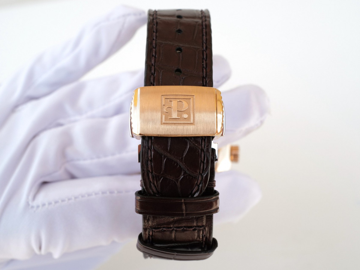 Швейцарський годинник Big Date Chronograph 18K Rose Gold