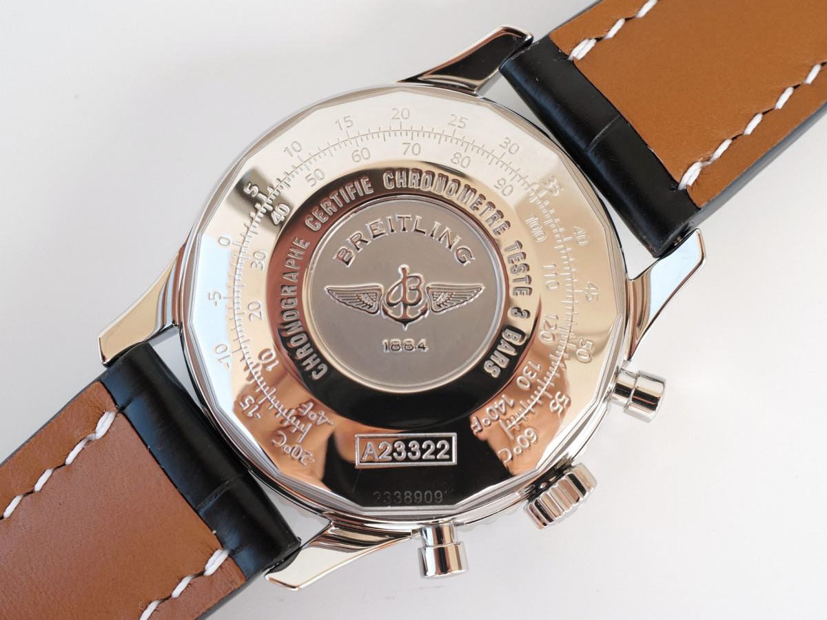 Швейцарський годинник Breitling Navitimer Panda Dial 42