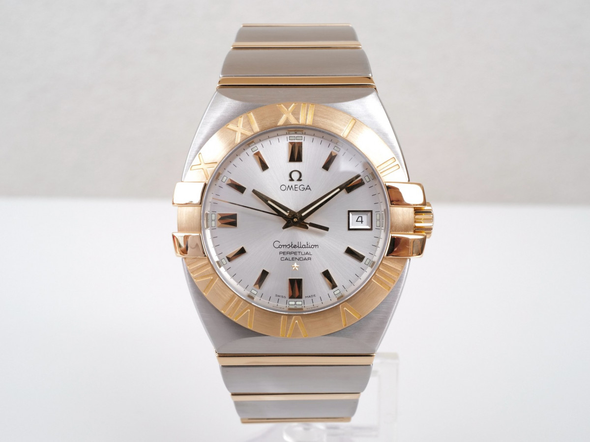 Швейцарские часы Omega Constellation Double Eagle 18K Yellow Gold Steel Quartz