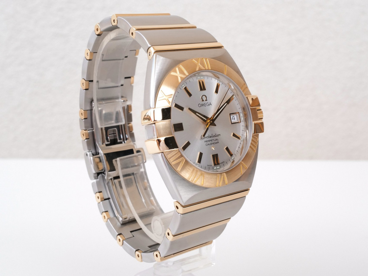 Швейцарские часы Omega Constellation Double Eagle 18K Yellow Gold Steel Quartz