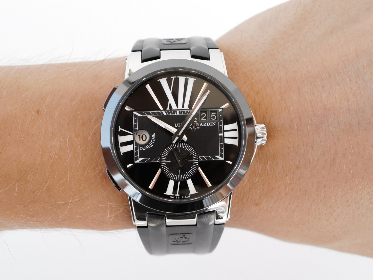 Швейцарские часы Ulysse Nardin Executive Dual Time Black Rubber Strap Black Dial 43