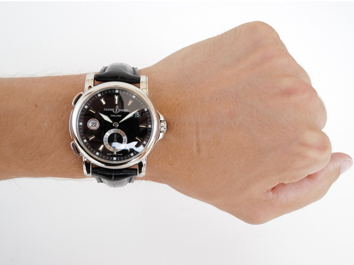 Швейцарський годинник Ulysse Nardin GMT Big Date