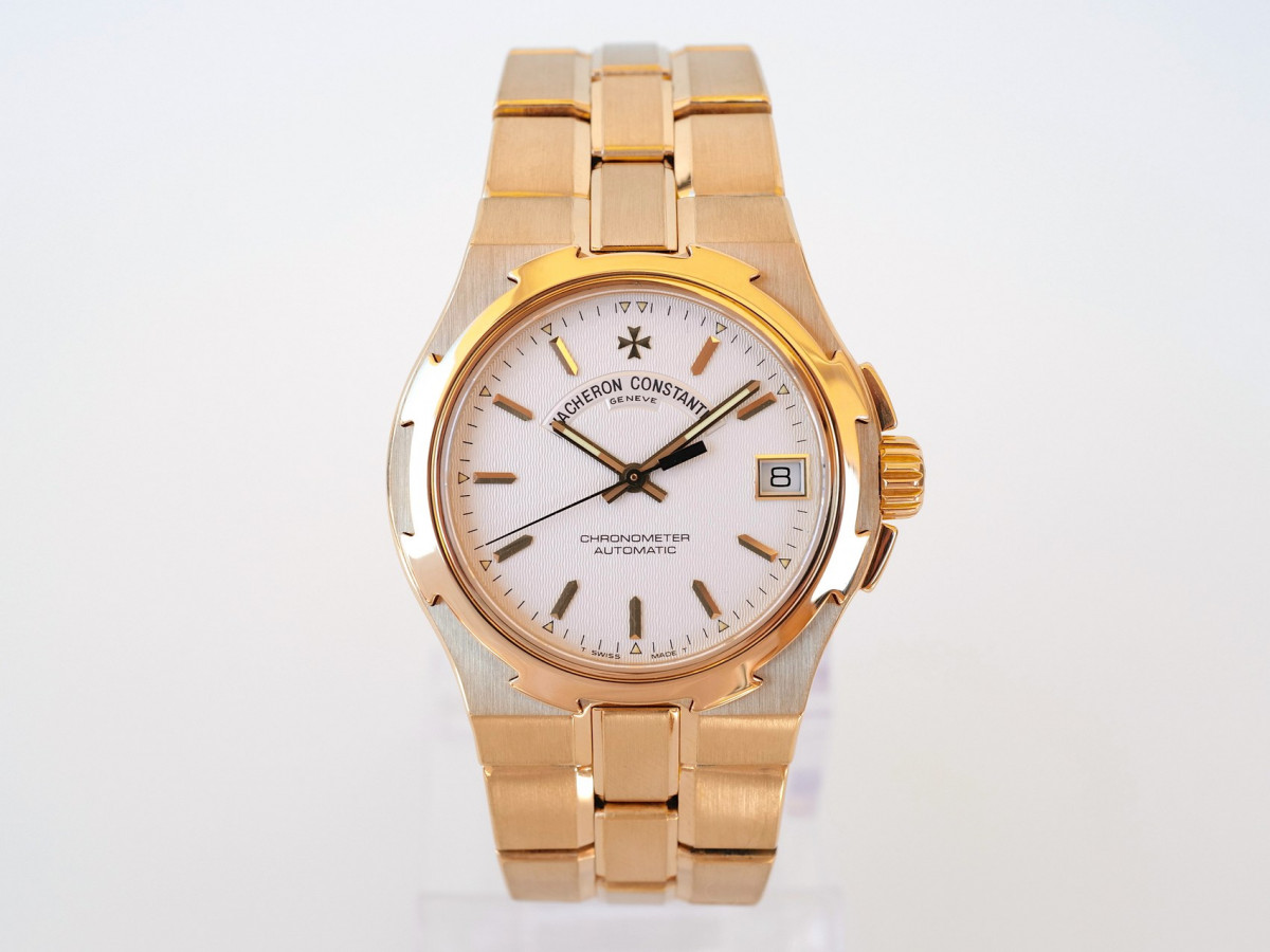 Швейцарський годинник Vacheron Constantin Overseas Automatic 18K Yellow Gold