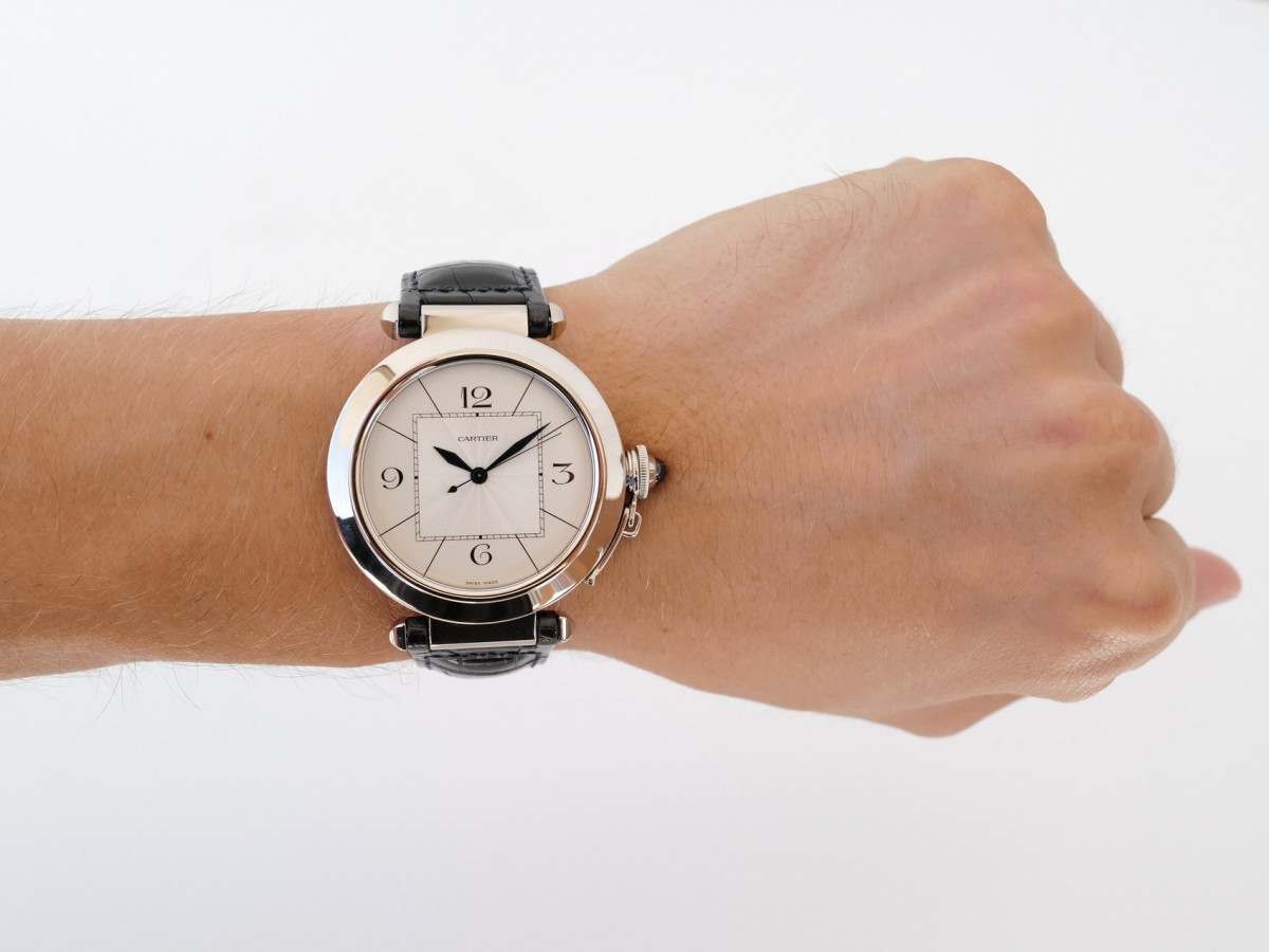 Швейцарський годинник Cartier Pasha de Cartier XL 18K White Gold