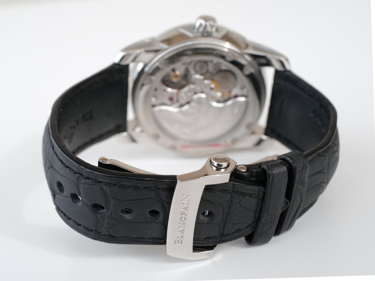 Швейцарские часы Blancpain L-Evolution Semainier Grande Date 8 Jours