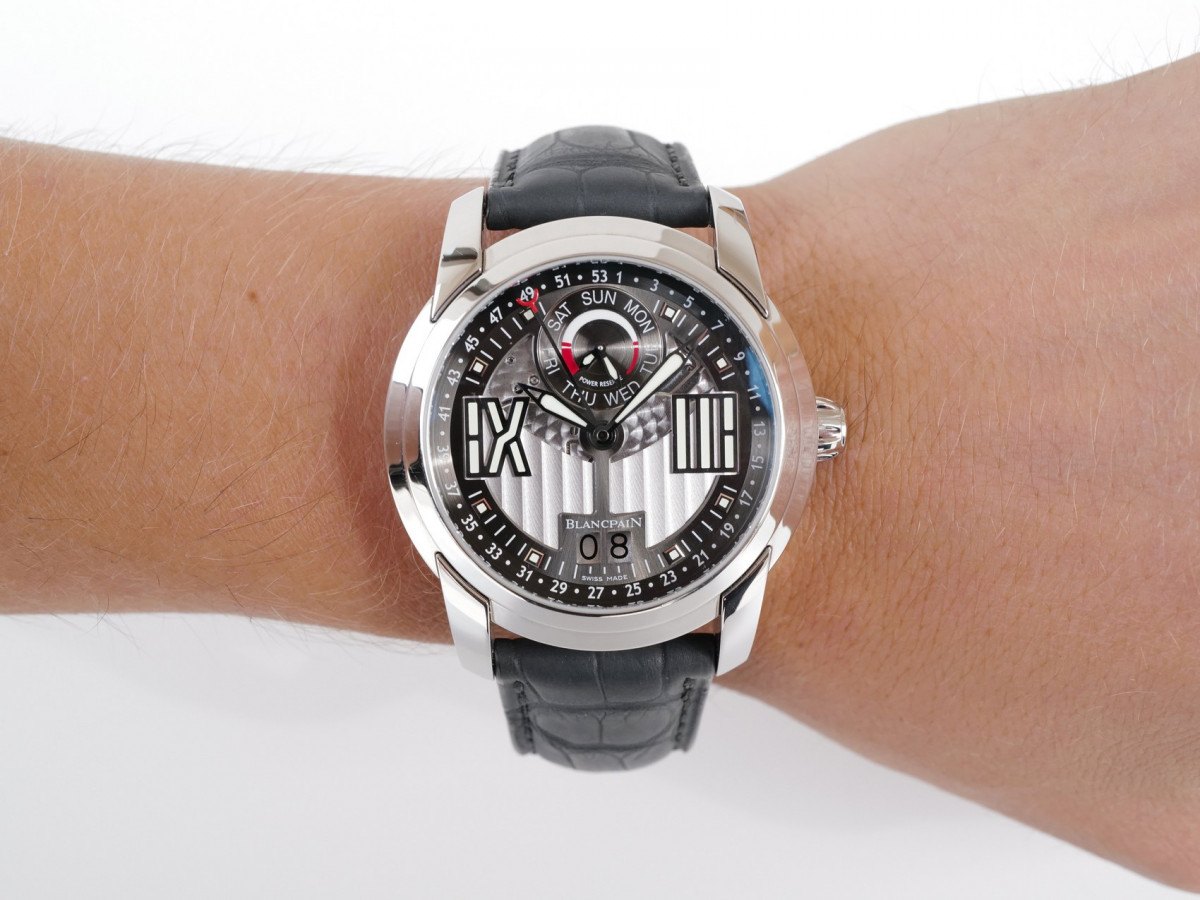 Швейцарские часы Blancpain L-Evolution Semainier Grande Date 8 Jours
