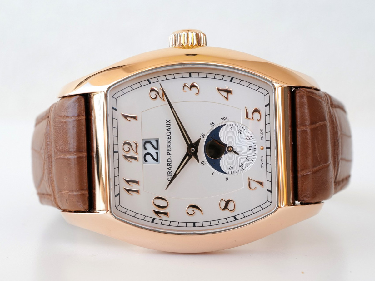 Швейцарський годинник Girard-Perregaux Richeville Large Date Moon-Phases 18K Rose Gold