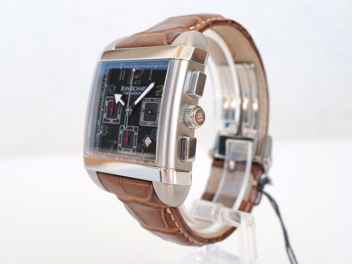 Швейцарський годинник JeanRichard Paramount Square Chronograph