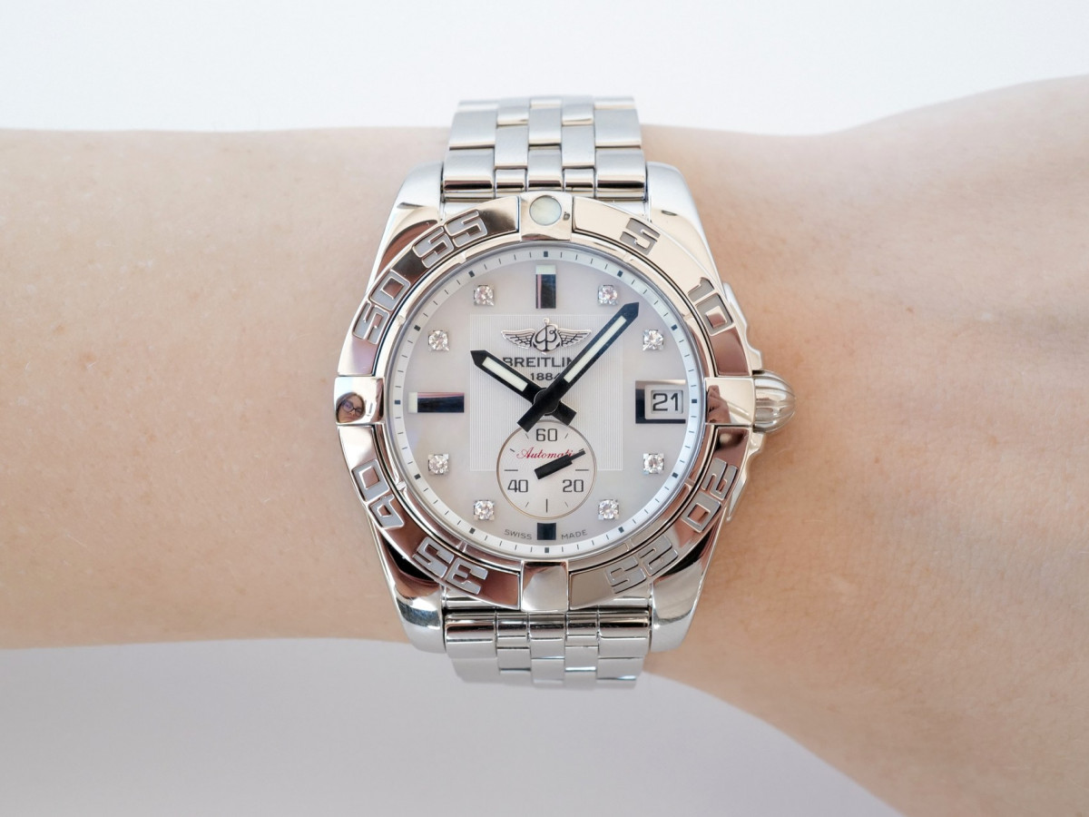 Швейцарские часы Breitling Galactic 36 Automatic MOP Diamond Dial