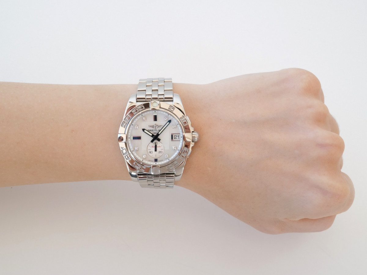Швейцарские часы Breitling Galactic 36 Automatic MOP Diamond Dial