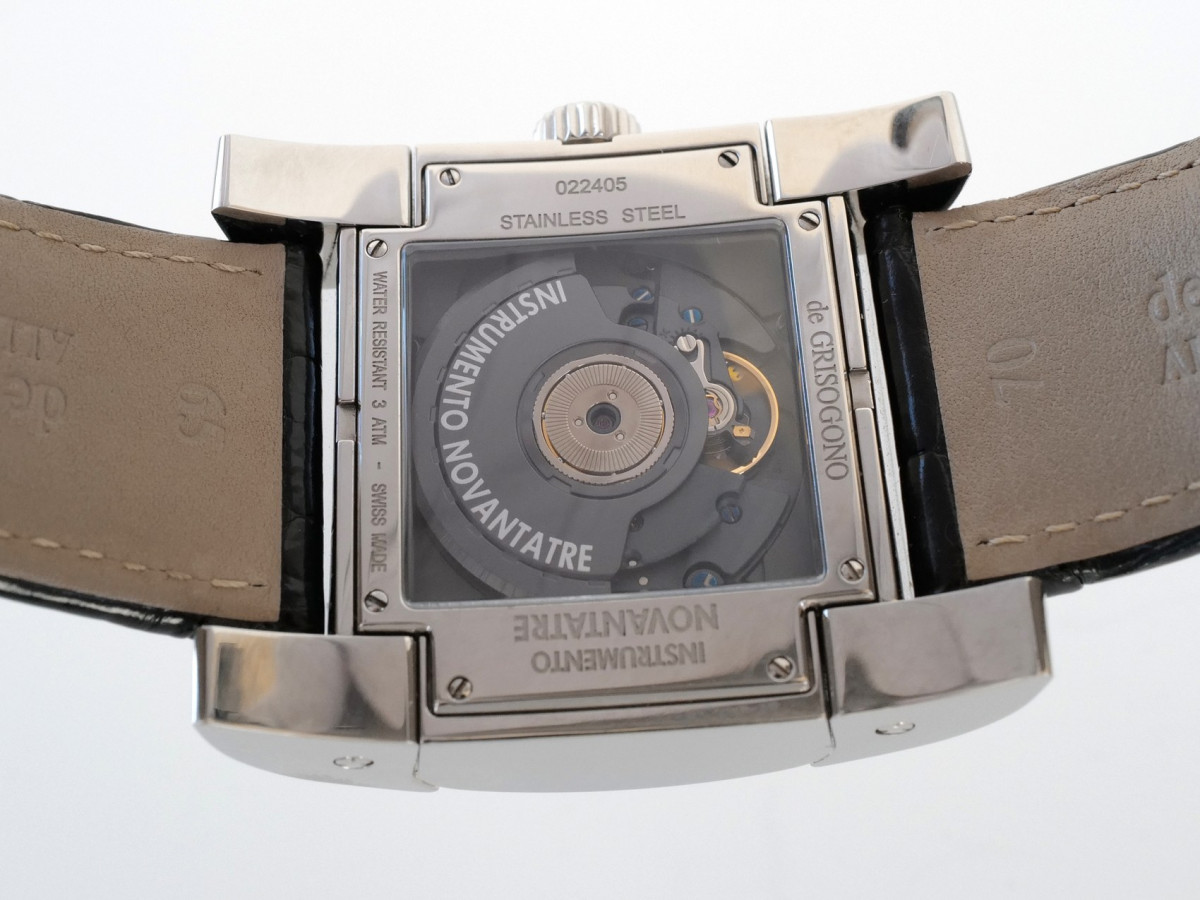 Швейцарские часы De Grisogono Instrumento Novantatre Annual Calendar