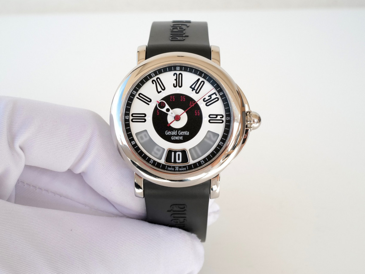 Швейцарський годинник Gerald Genta Arena Sport Retro Jumping Hour Automatic