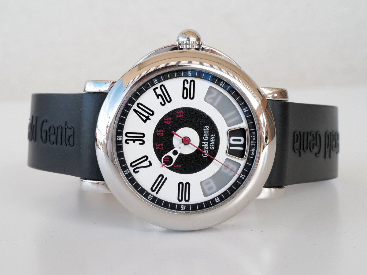 Швейцарський годинник Gerald Genta Arena Sport Retro Jumping Hour Automatic