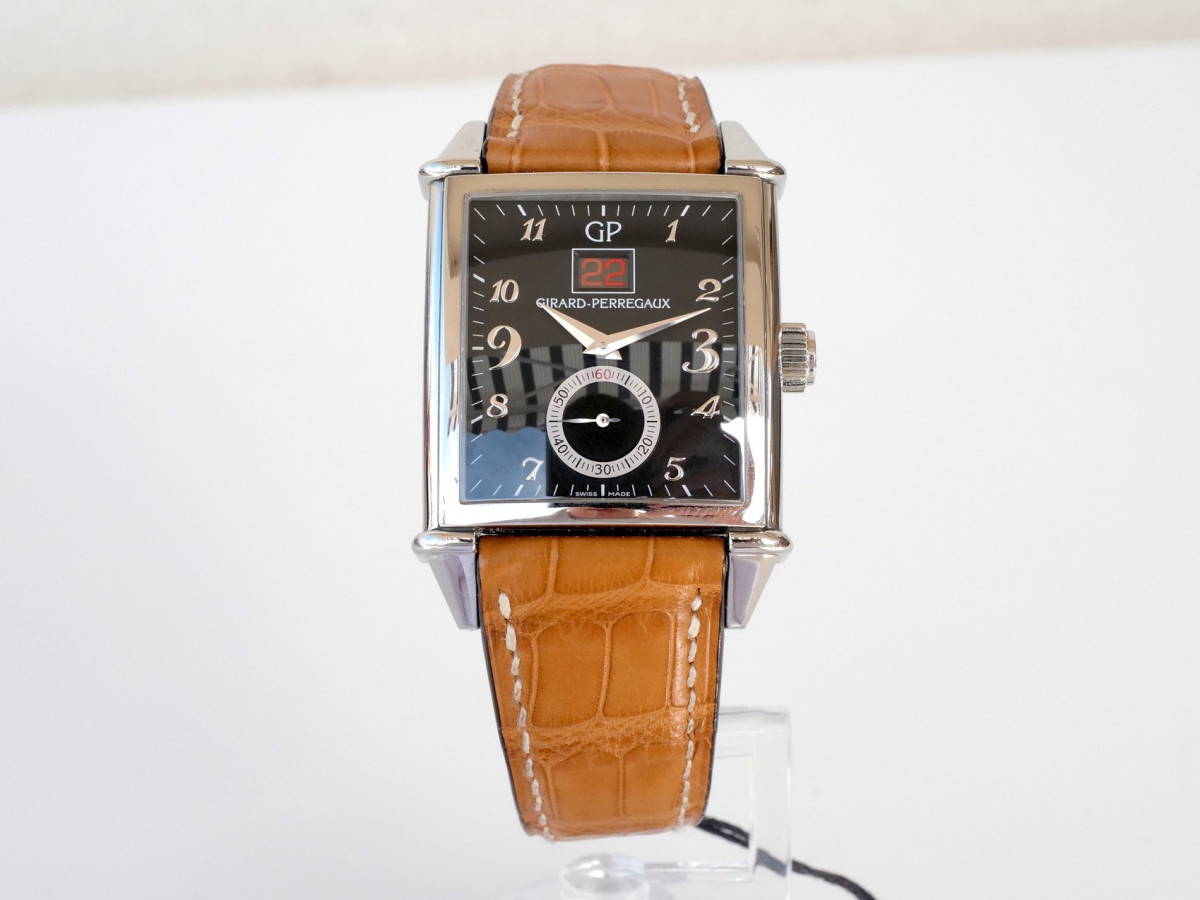 Швейцарские часы Girard Perregaux Vintage 1945 King Size Big Date Limited Edition