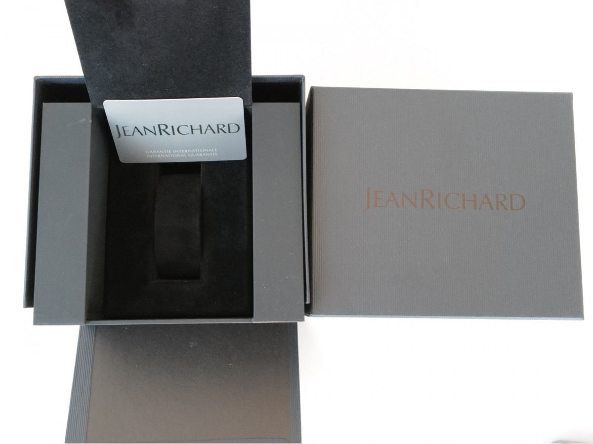 Швейцарський годинник JeanRichard Paramount Time Square