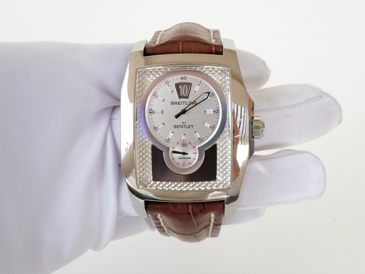Швейцарський годинник Breitling Bentley Flying B Jumping Hour