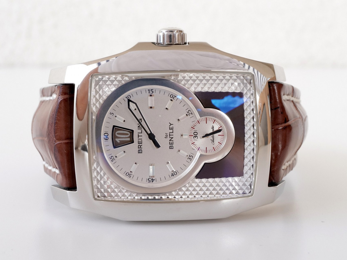 Швейцарський годинник Breitling Bentley Flying B Jumping Hour