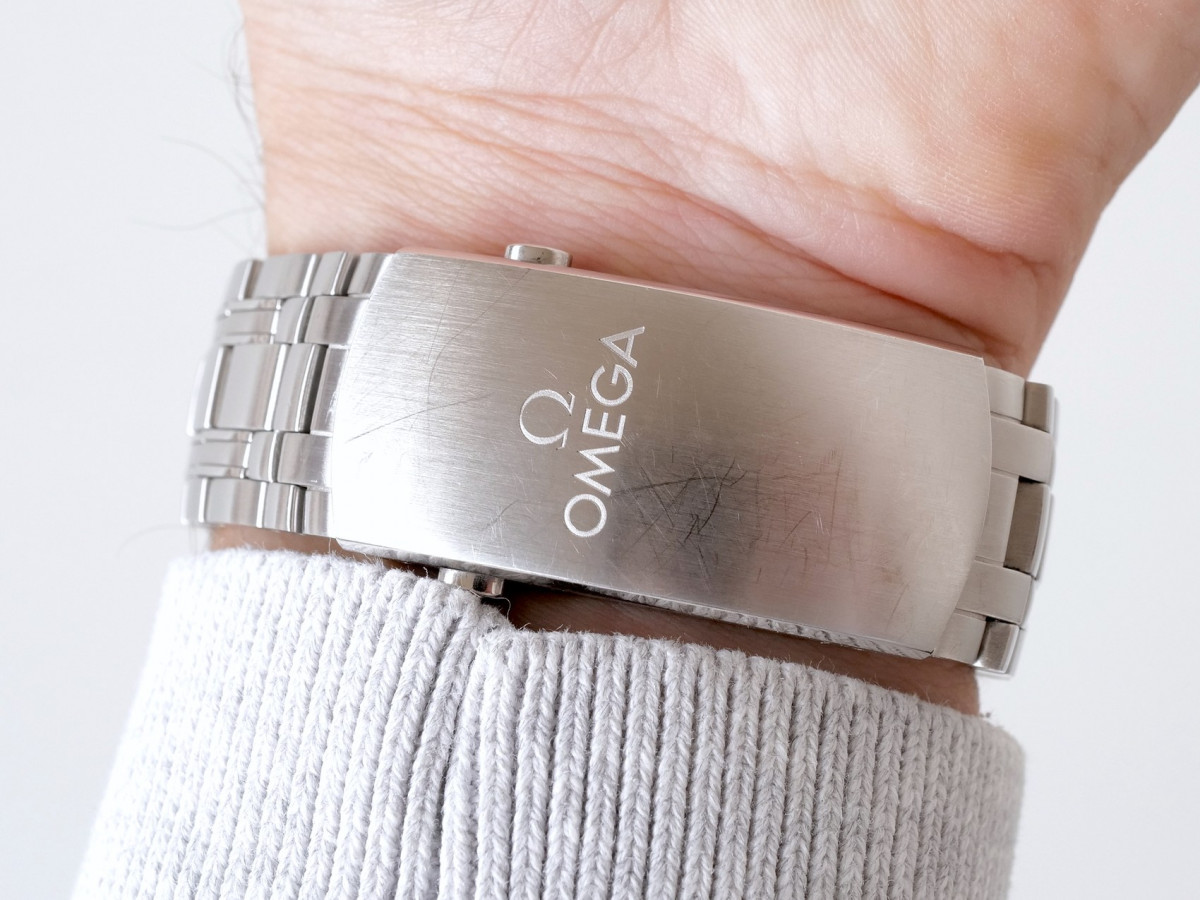 Швейцарские часы Omega Seamaster Diver 300M Co-Axial Master Chronometer 42 mm