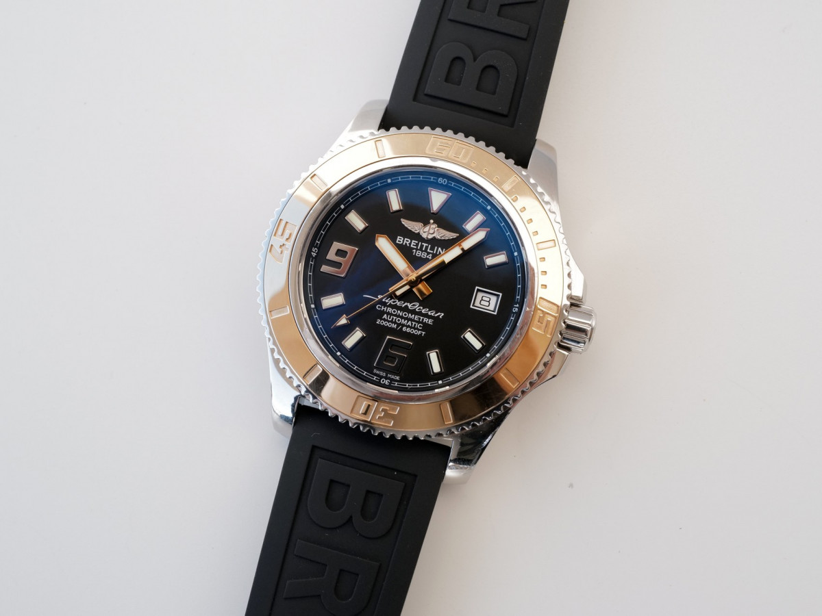 Швейцарские часы Breitling SuperOcean 44 Gold Steel