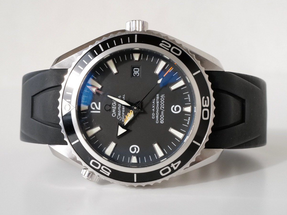 Швейцарские часы Omega Planet Ocean James Bond Casino Royale