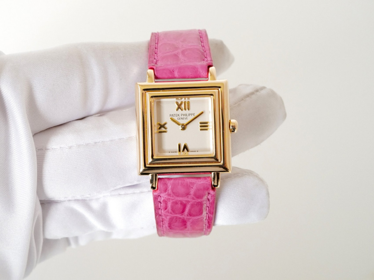 Швейцарские часы Patek Philippe Gondolo 18K Yellow Gold