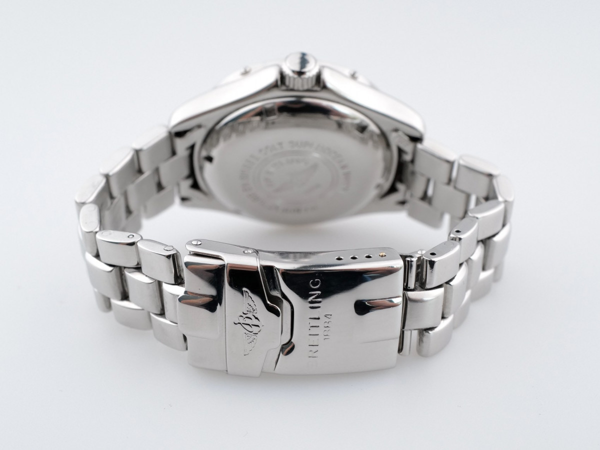 Швейцарський годинник Breitling Superocean Automatic Black Dial