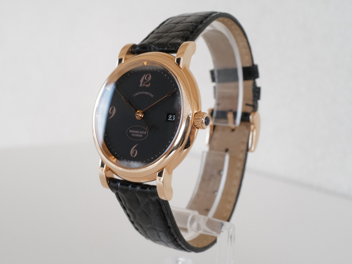 Швейцарський годинник Parmigiani Fleurier Basica 18K Rose Gold Chronometer