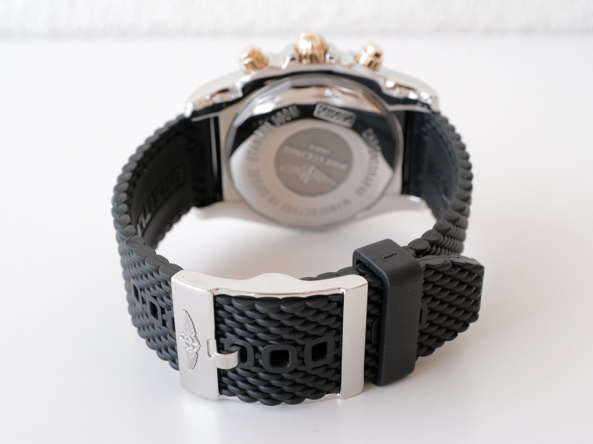 Швейцарський годинник Breitling Chronomat 44 Steel Gold Arabic Numerals Rubber Strap