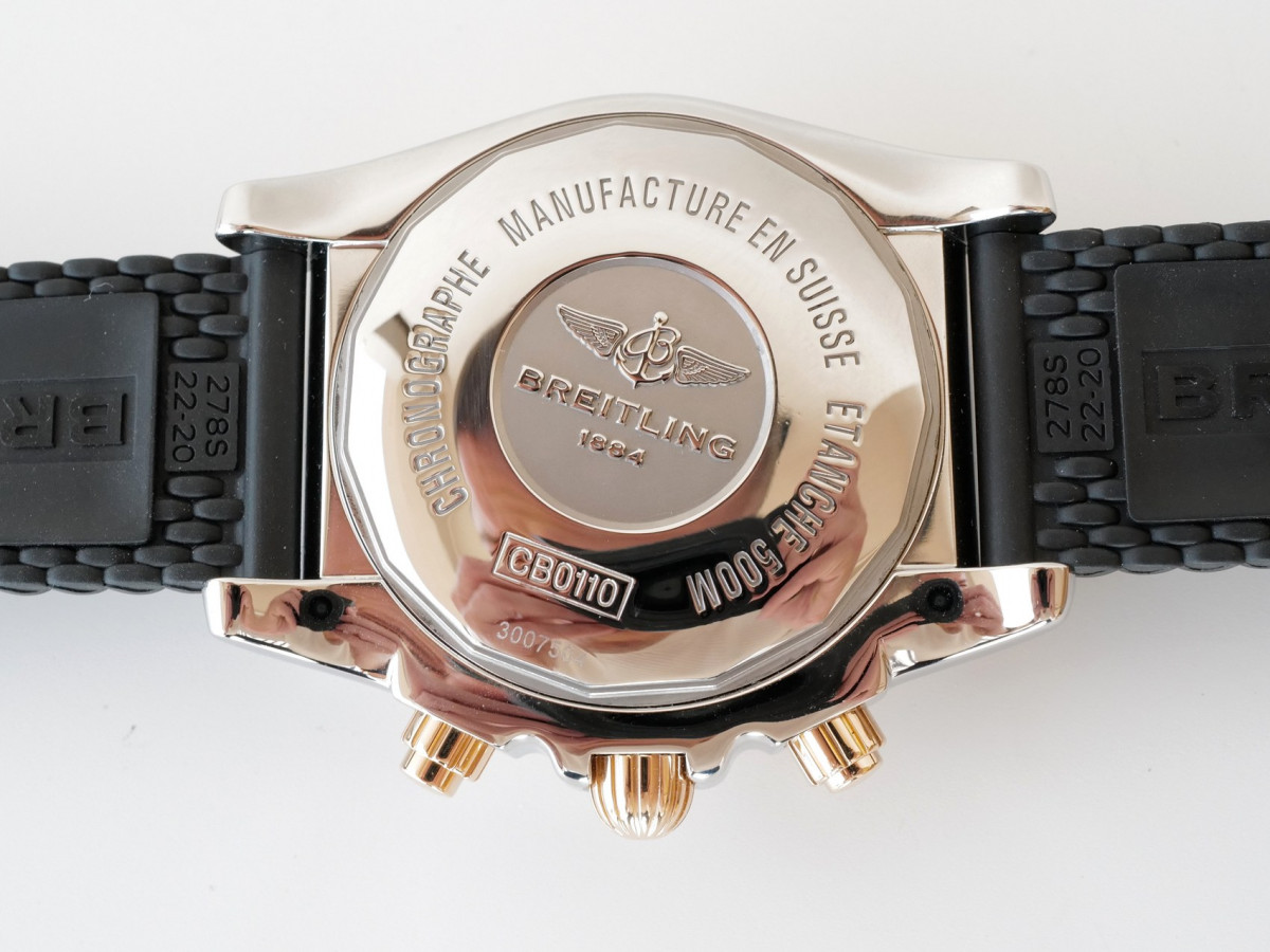 Швейцарський годинник Breitling Chronomat 44 Steel Gold Arabic Numerals Rubber Strap