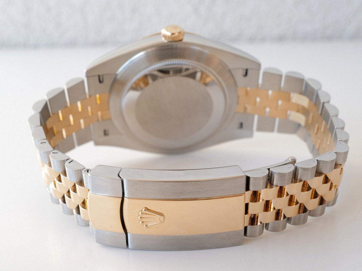 Швейцарские часы Rolex Datejust 41 Jubilee Steel 18K Yellow Gold Champagne Dial (2022)