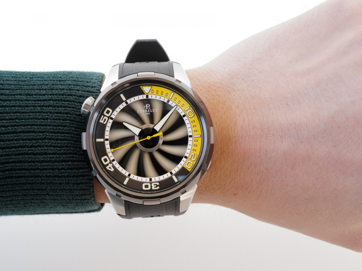 Swiss watch Turbine Diver 47