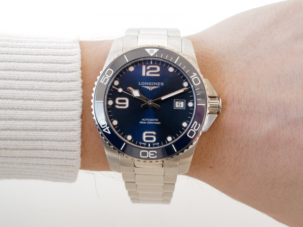 Швейцарские часы Longines Hydroconquest Ceramic Blue Dial Automatic
