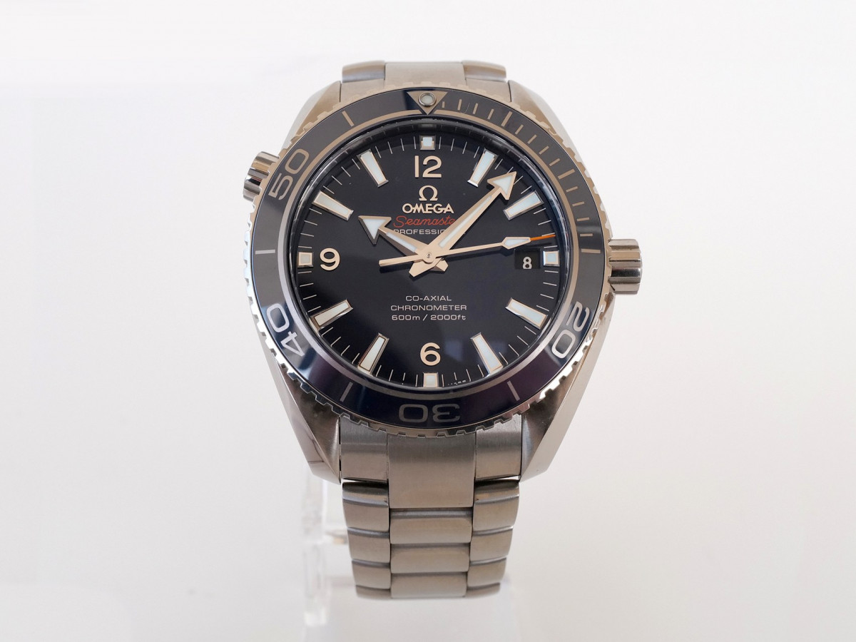Swiss watch Omega Seamaster Planet Ocean 600M Titanium Blue Dial Co-Axial