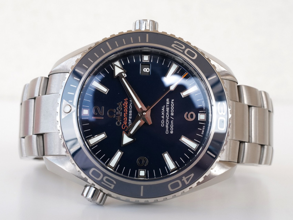 Swiss watch Omega Seamaster Planet Ocean 600M Titanium Blue Dial Co-Axial